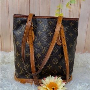 Auth Louis Vuitton Monogram Bucked PM Bag